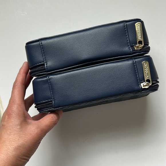 2 Missoni Blue Travel Amenity Bag/Cosmetic Case - Picture 6 of 7